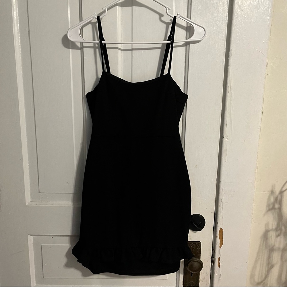 NWOT Lulus Bodycon Ruffle Dress - Picture 2 of 5